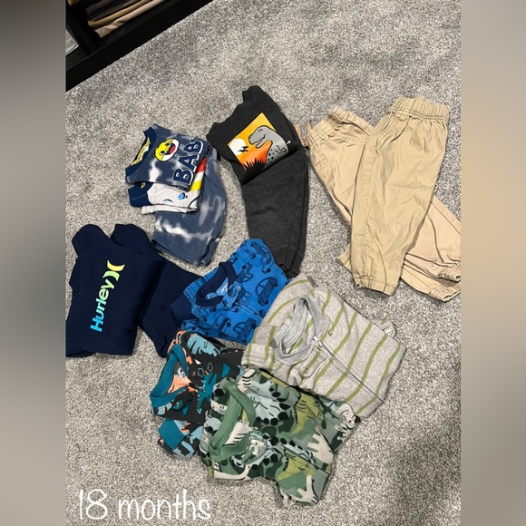 Lot of used boys clothes sizes 12-24 months 60+ pieces - Picture 4 of 5